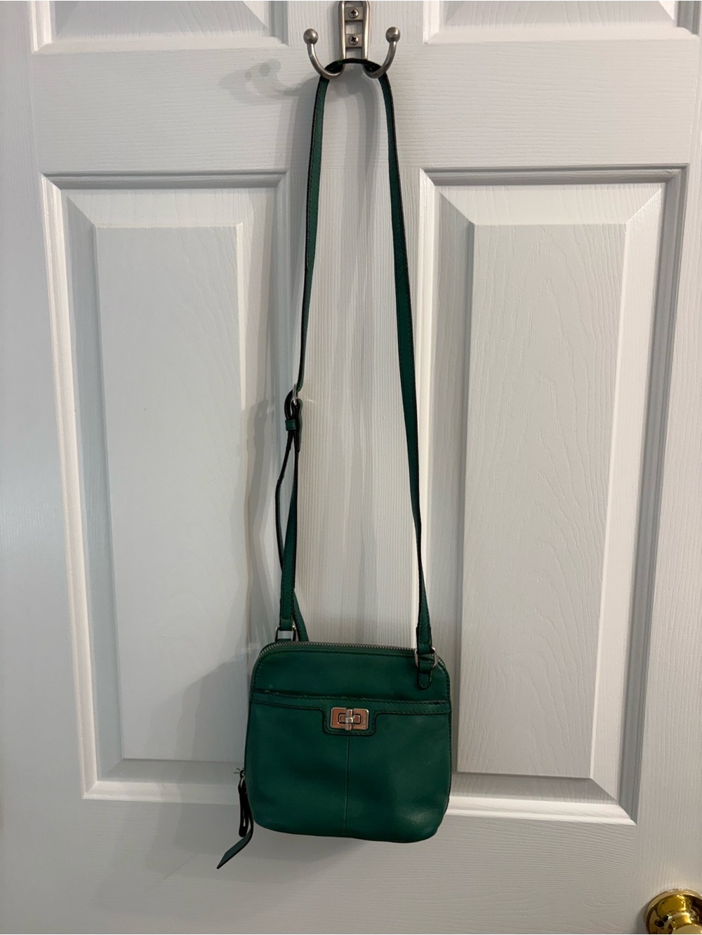 B Makowsky Green Crossbody Leather Shoulder Bag - Women's